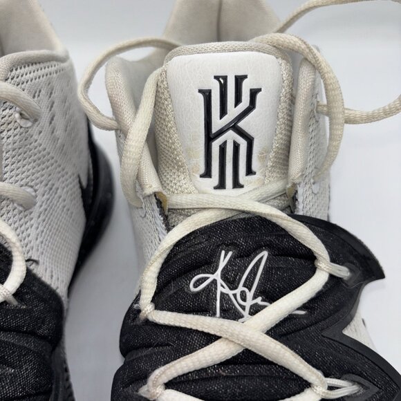Nike Kyrie Irving 5 Oreo 2019 Size 8 Great Condition! - Picture 7 of 9